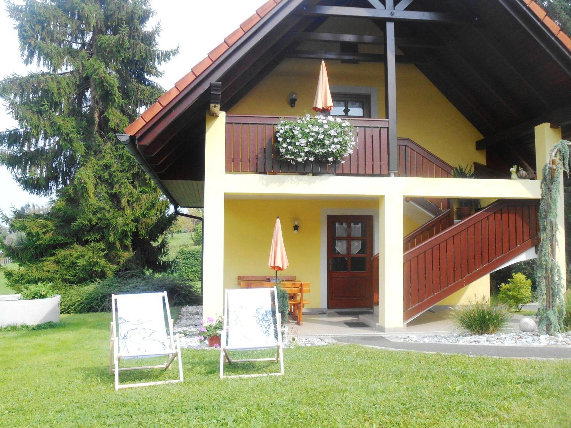 Ferienwohnungen Karin Am Seggauberg Leibnitz Camera foto