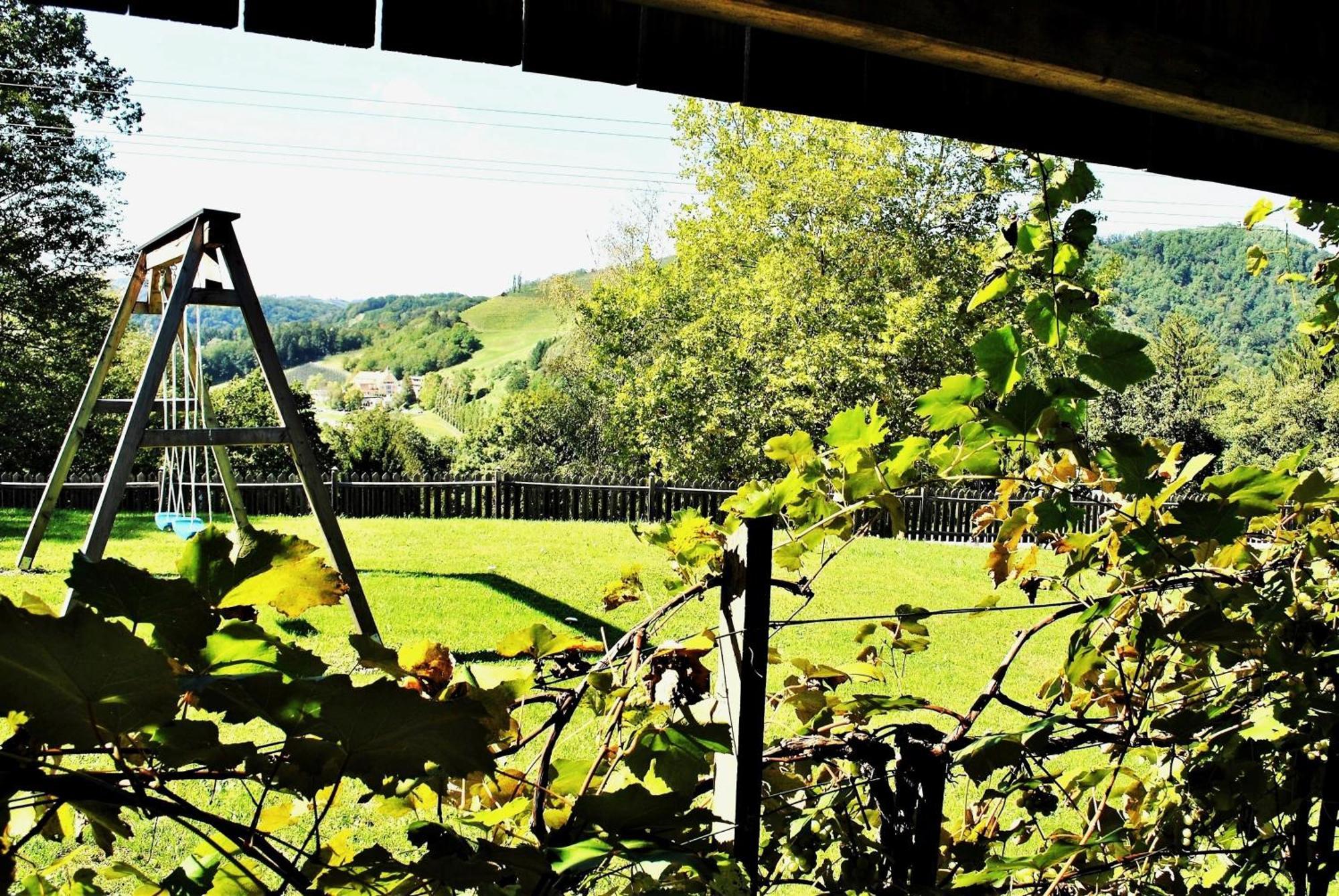 Ferienwohnungen Karin Am Seggauberg Leibnitz Esterno foto
