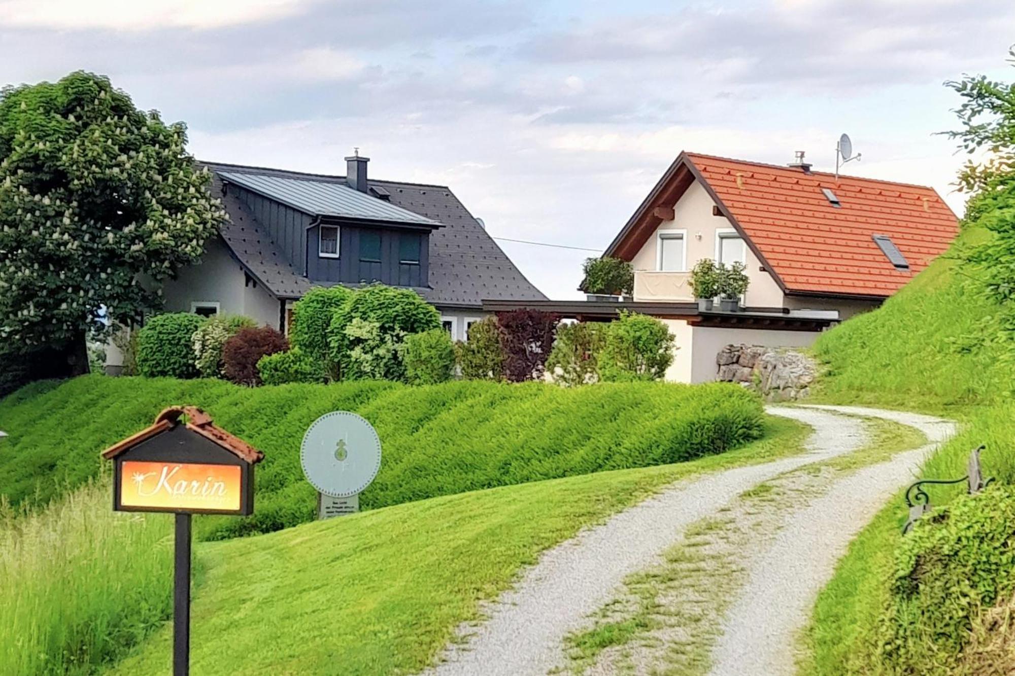 Ferienwohnungen Karin Am Seggauberg Leibnitz Esterno foto